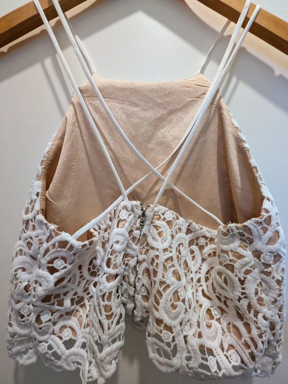 DO+BE Lace-Covered Top & Shorts Set Size M
